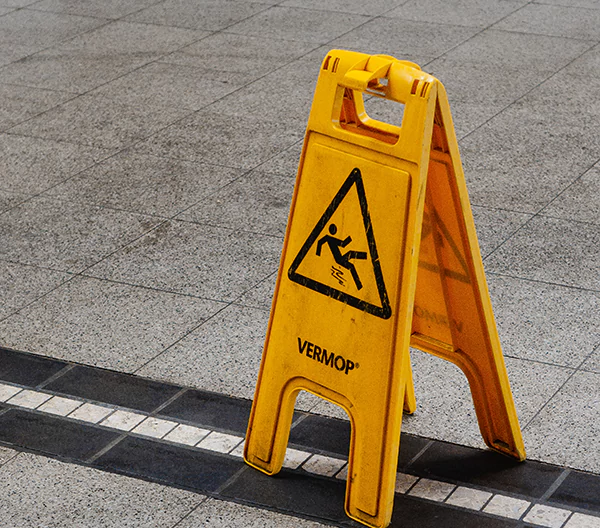 Guide to Slip and fall claims in Indiana image